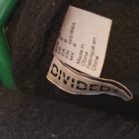 H&M Divided peacoat size 8 - Picture 2 of 3